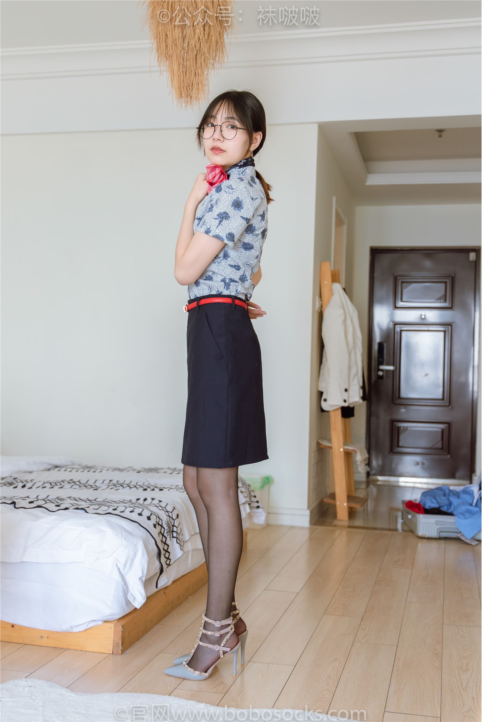 NO.087 Sweet Pea - flight attendant uniform, high heels, black silk(4)